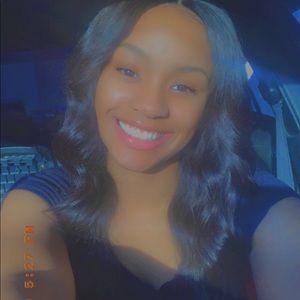 Meet your Posher, Ahmia